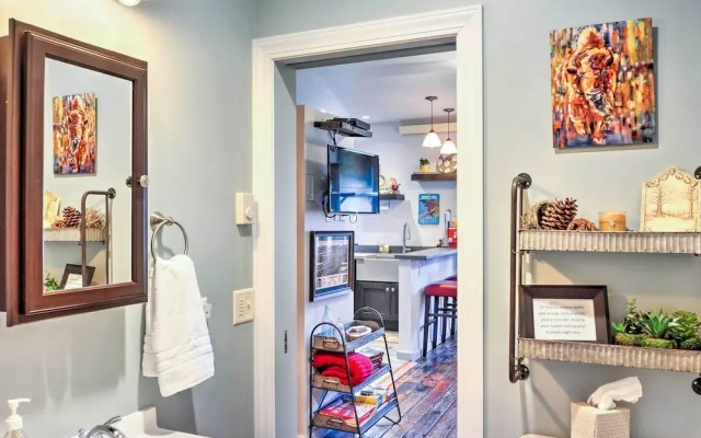Walkable Studio Apartment in Downtown Livingston!