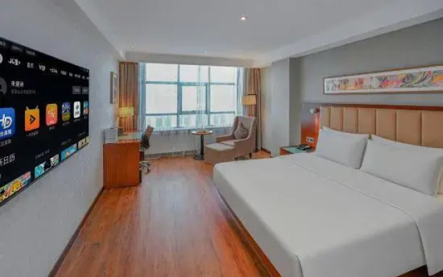 Heyi Hotel– Karamay Bairui Square Petroleum Mansion Branch