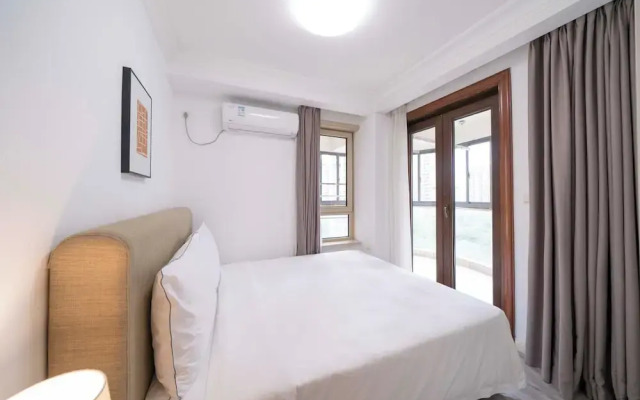 Tyms 1BR APT Gubei International Garden