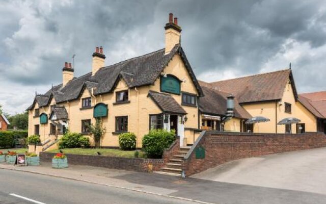 Golden Lion Hotel and Inn in Rugby, United Kingdom from 142$, photos, reviews - zenhotels.com hotel front