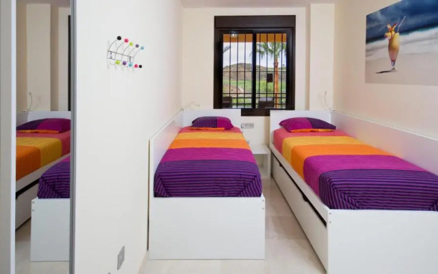 Spacious two bedroom apartment 1012