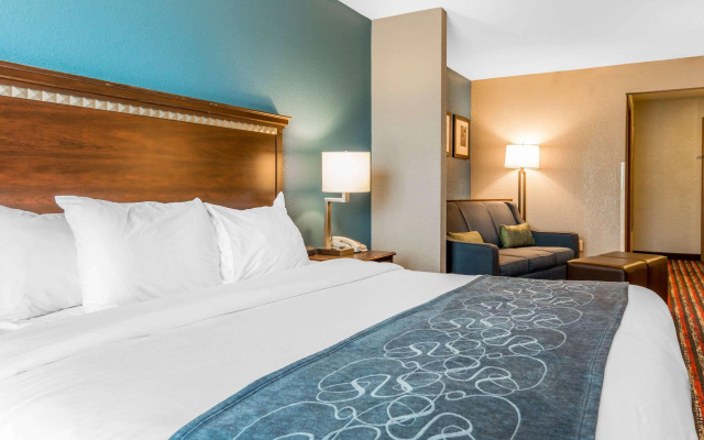 Comfort Suites Fairview Heights - St. Louis