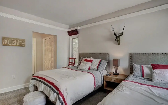 2721 Chateaux DMont by RedAwning