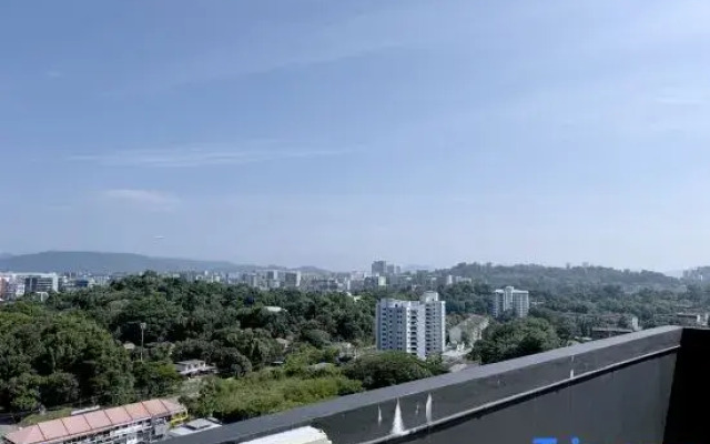 Kwen Vetro A Charm Of Kk City