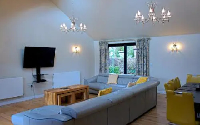 Hillside Lodge, Tor Farm