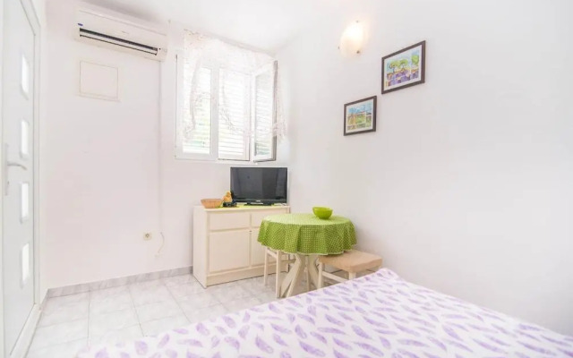 Apartments Mili 732