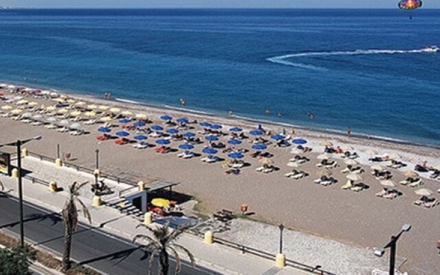 Отель Belvedere Beach Греция, Родос - отзывы, цены и фото номеров - забронировать отель Belvedere Beach онлайн пляж