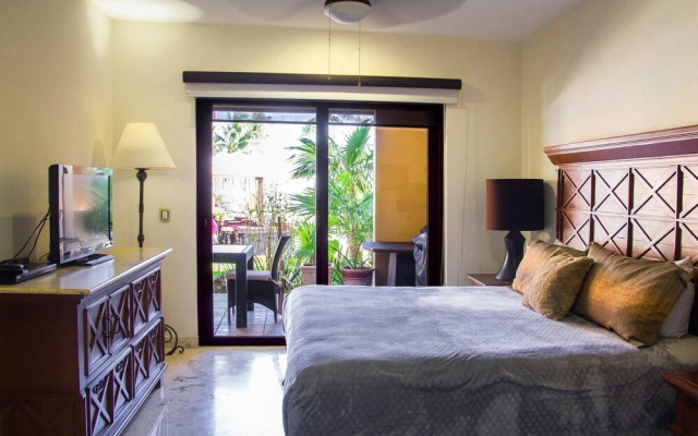 El Faro 102 Reef 2 Bedroom