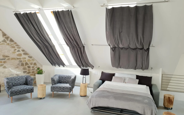 Coco Chanel Boutique Apartment by goodnite cz