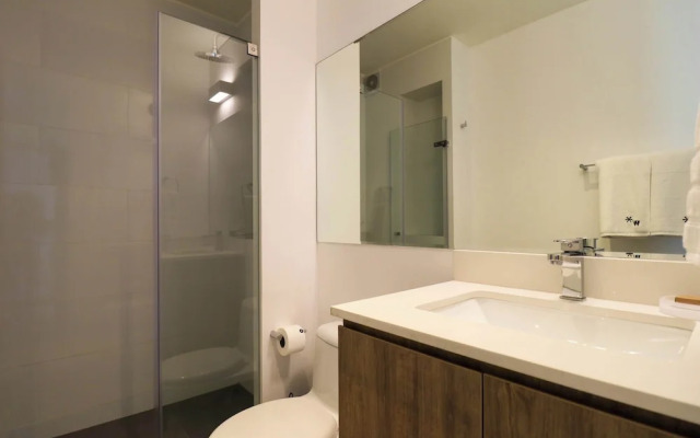 w Sunlit 1BR in the Heart of San Isidro
