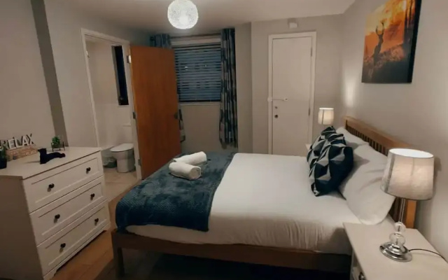 2BR Cosy City Centre Apartment