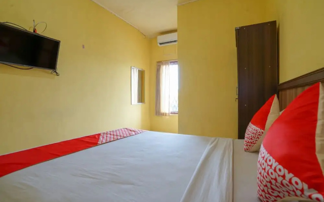 Triantama Kost Syariah by OYO Rooms