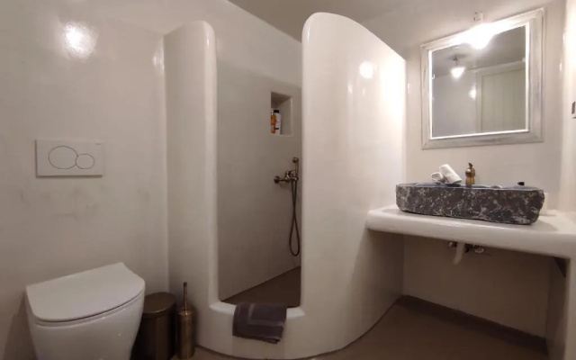 Traditional suites in Chora Kythnos #5