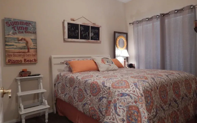 210 Casa Bella 2 Bedroom Condo by Redawning