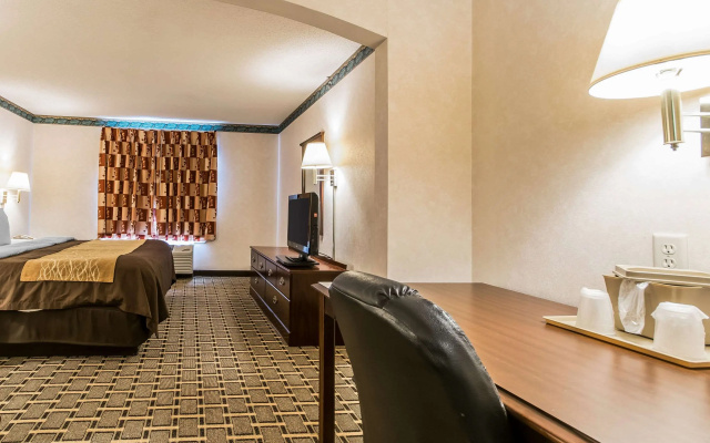 Quality Inn & Suites Evansville North