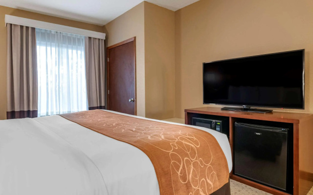 Comfort Suites Orlando Airport