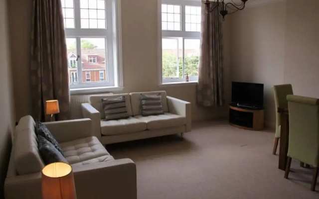 Flat 22 Burlington Mansions