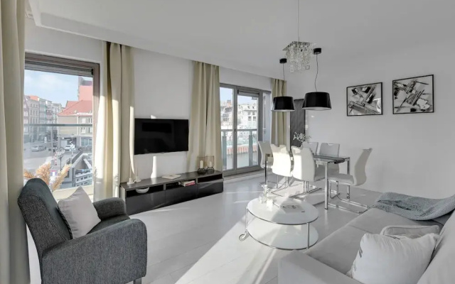 Waterlane Riverside - SPA, Pool, Gym & Parking by Downtown Apartments
