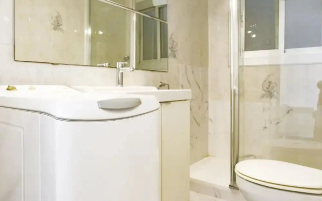 Apartamento Acogedor en Primera Linea Liliane