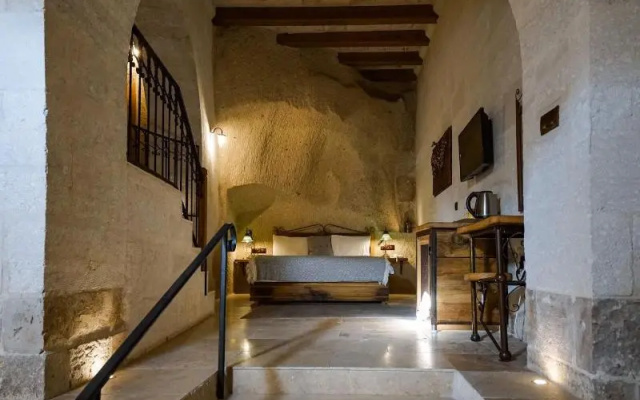Отель Design Cave