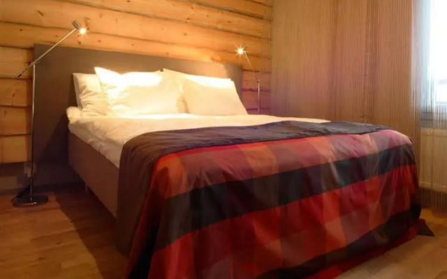 Levi Suites Unna Mànnu