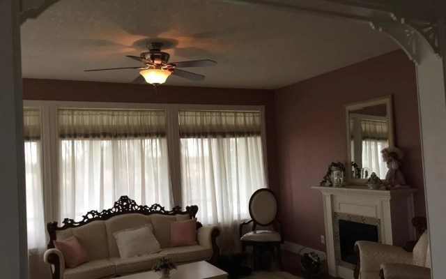 Skyview Inn