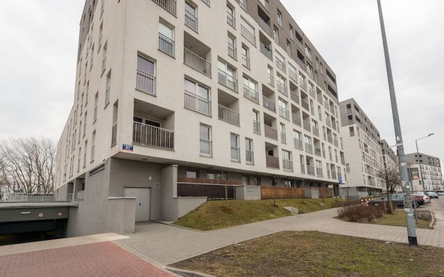 Апартаменты P&O Apartments Okecie вид на фасад