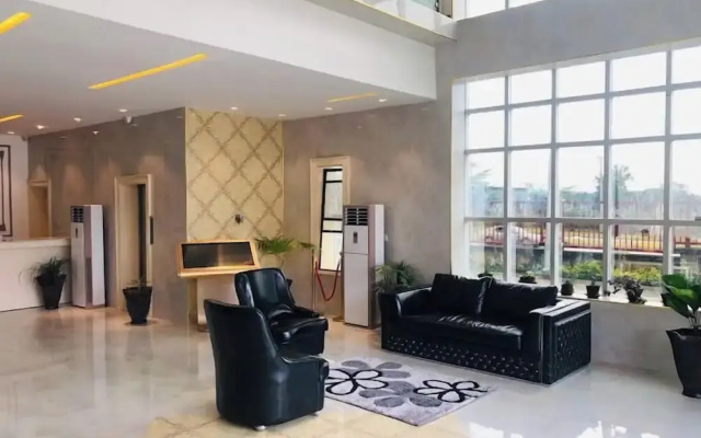 Royality Hill Apartment and Suites