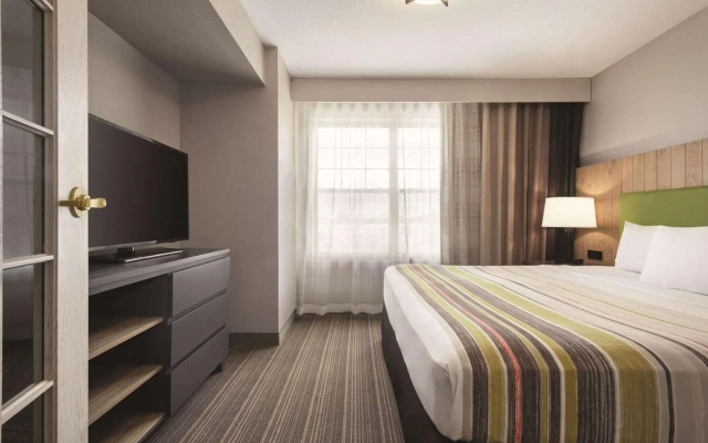 Country Inn & Suites by Radisson, Green Bay East, WI