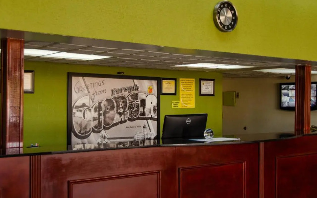Motel 6 Forsyth, GA – Tift College