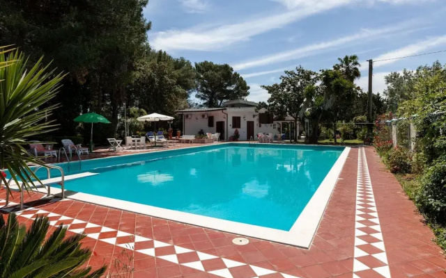 Villa Carmen With Garden And Pool