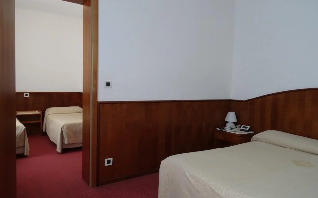 Hotel Roma