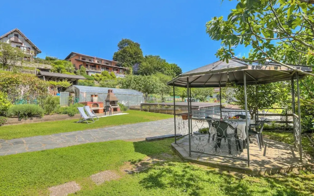 Zio Enry Garden Orta Lake
