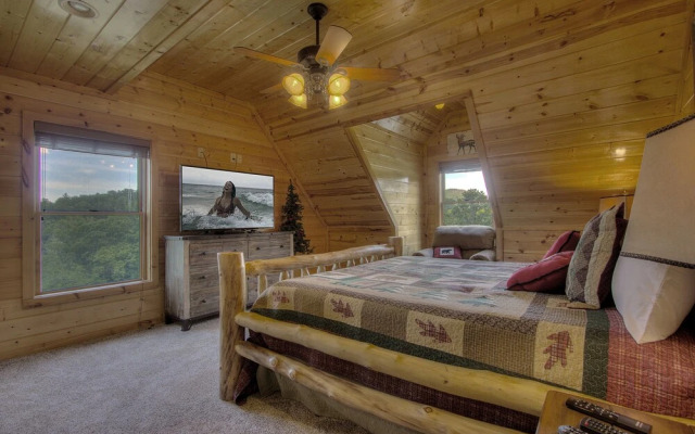Always Dreaming 410 - Four Bedroom Cabin