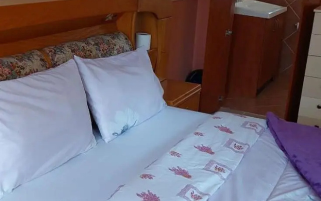 Mestil Guesthouse