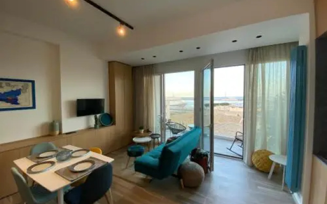 Seaview Apartments