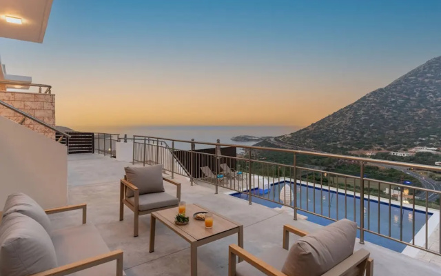 Brikis Villas - With 3 Private Pools