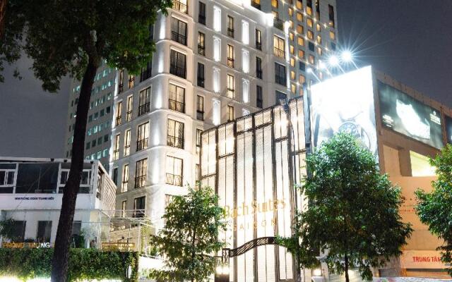 Отель Bach Suites Saigon вид на фасад