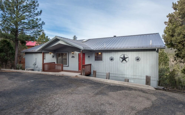 Ruidoso Three-bedroom