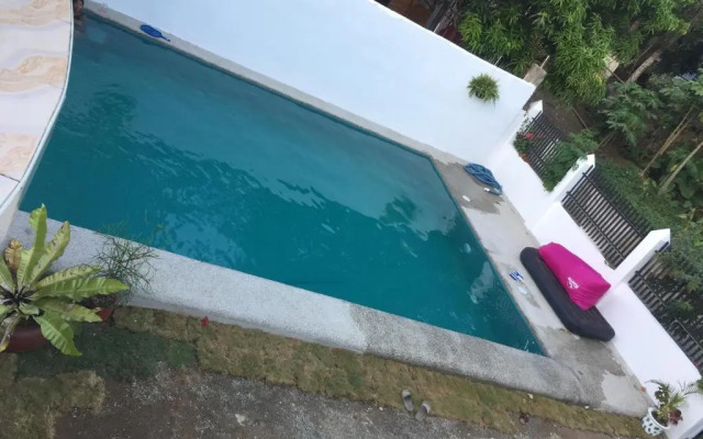 Larosa Hostel Bed and Breakfast
