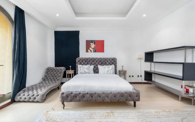 Private Palm Villa - Mint Stay
