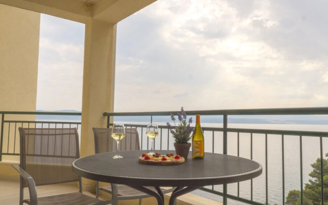 Apartment Brela with Sea View I