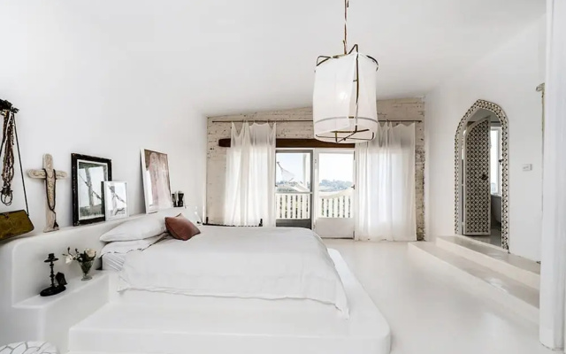 Your Luxury Escape - Bisque House