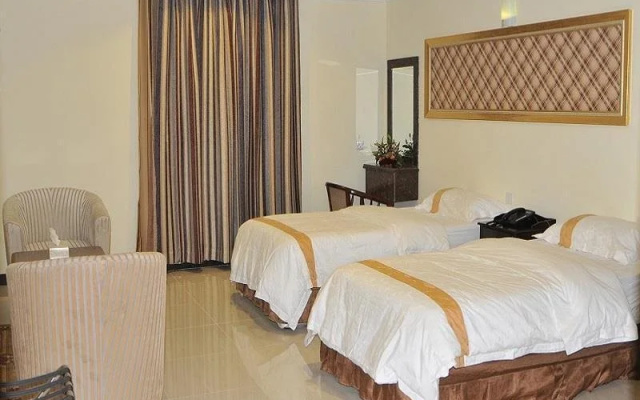 Dream Inn Hotel and Suites