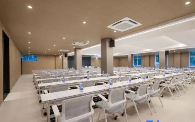 Grand Rezen Hotel Yantai