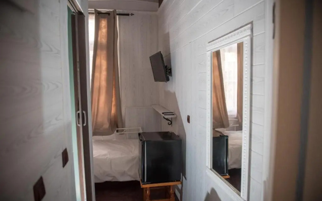 1920s Rooms