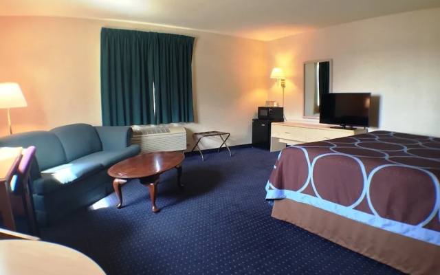 Super 8 Canandaigua