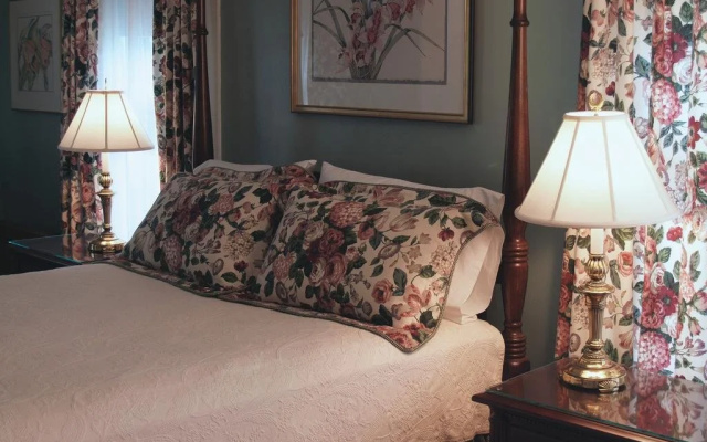 The Belmont Inn