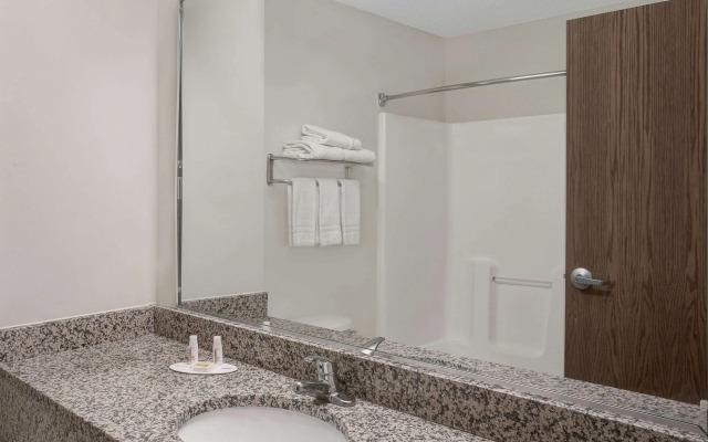 Days Inn by Wyndham Greensboro NC