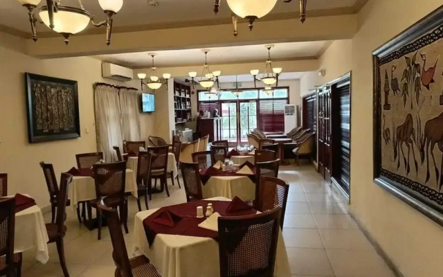 Carlson Hotel